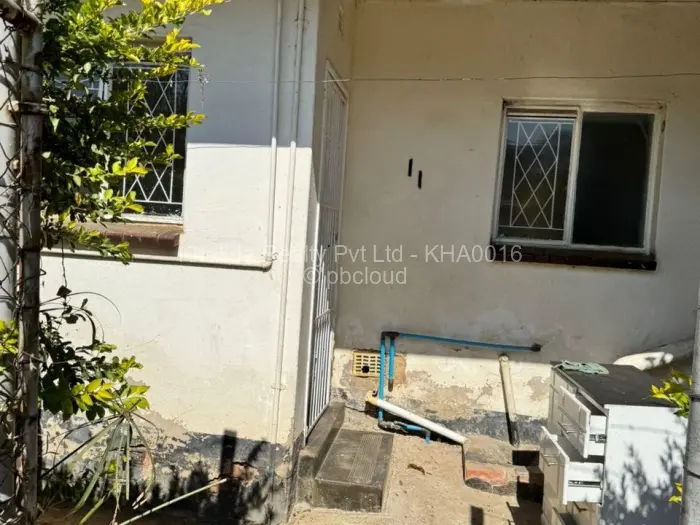 2 Bedroom Cottage/Garden Flat to Rent in Chadcombe, Harare