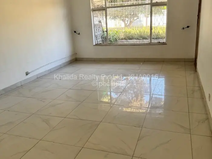 2 Bedroom Cottage/Garden Flat to Rent in Chadcombe, Harare