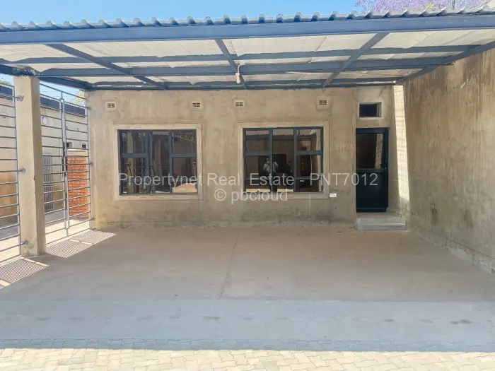 Townhouse/Complex/Cluster for Sale in Strathaven, Harare
