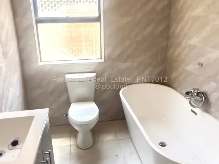Townhouse/Complex/Cluster for Sale in Strathaven, Harare