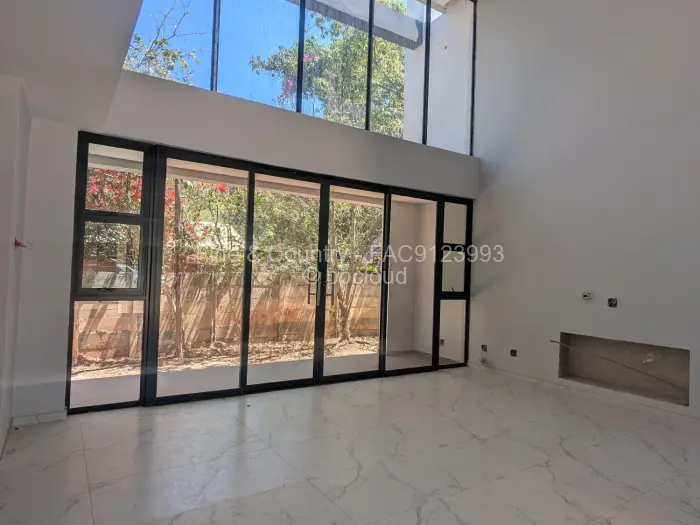 Townhouse/Complex/Cluster for Sale in Highlands, Harare