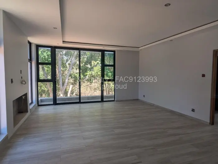 Townhouse/Complex/Cluster for Sale in Highlands, Harare