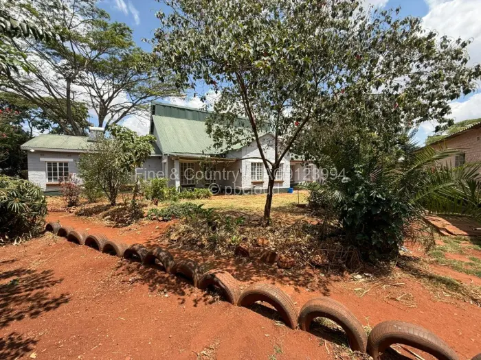 5 Bedroom House for Sale in Greendale, Harare