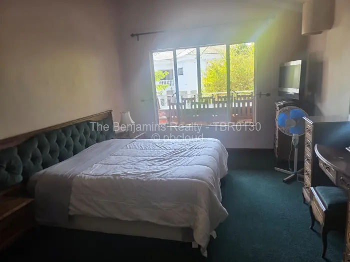 Townhouse/Complex/Cluster to Rent in Borrowdale Brooke