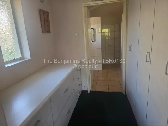 Townhouse/Complex/Cluster to Rent in Borrowdale Brooke