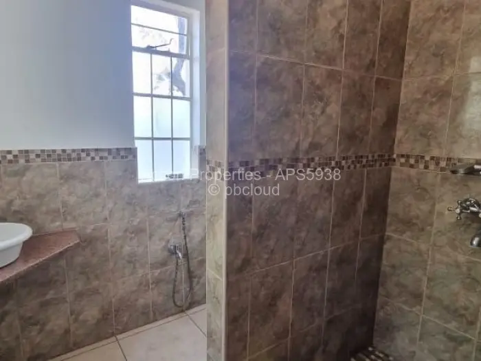 5 Bedroom House for Sale in Avondale West, Harare