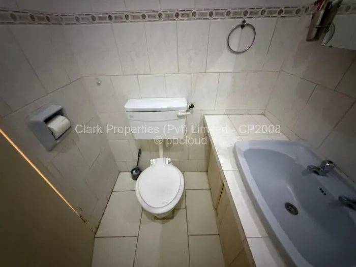 Townhouse/Complex/Cluster to Rent in Avondale West