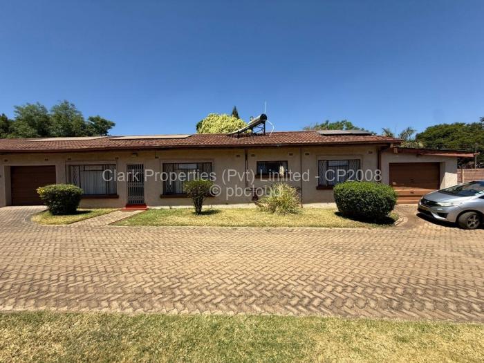 Townhouse/Cluster to Rent in Avondale West, Harare