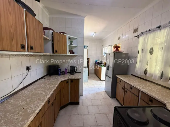 Townhouse/Complex/Cluster to Rent in Avondale West
