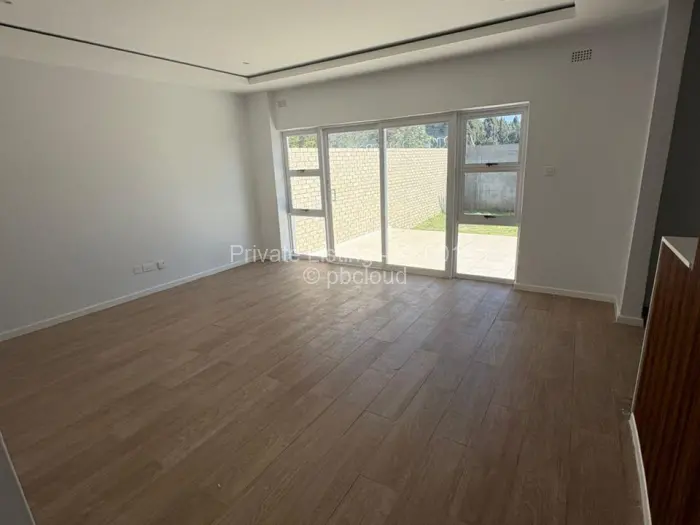 Townhouse/Complex/Cluster to Rent in Greendale North