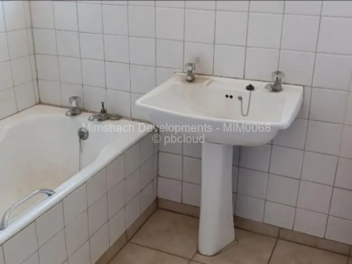 Townhouse/Complex/Cluster to Rent in Strathaven