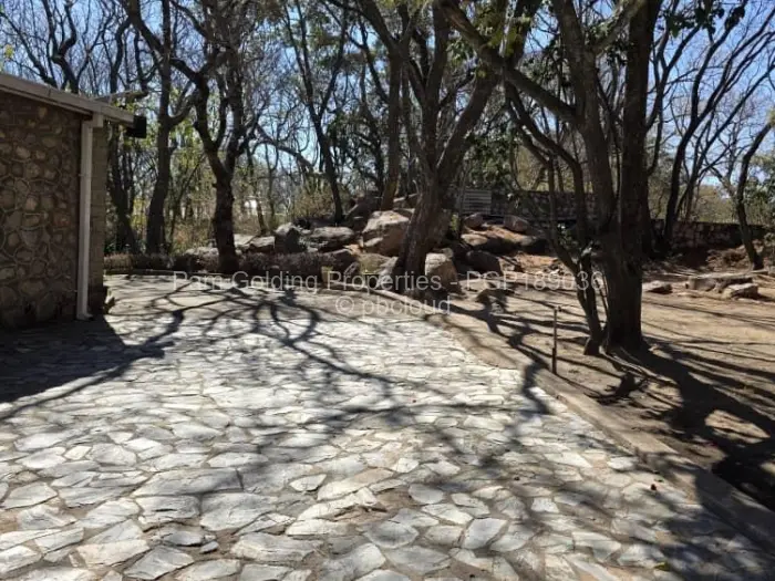 3 Bedroom House for Sale in Hillside Byo, Bulawayo