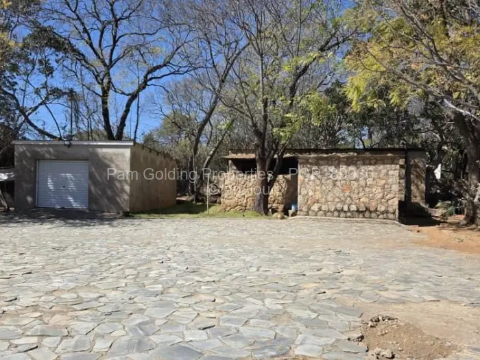 3 Bedroom House for Sale in Hillside Byo, Bulawayo