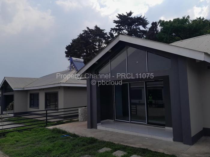 Townhouse/Cluster for Sale in Waterfalls, Harare