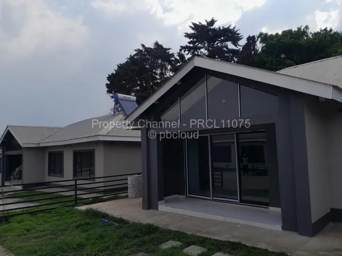 Townhouse/Cluster for Sale in Waterfalls, Harare