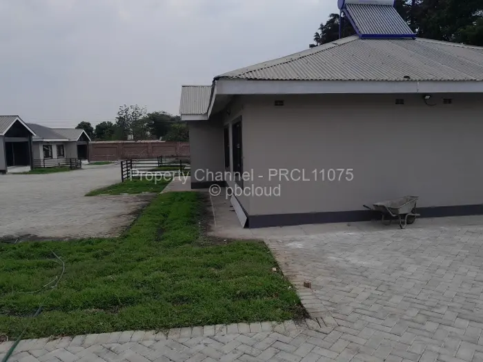 Townhouse/Cluster for Sale in Waterfalls, Harare