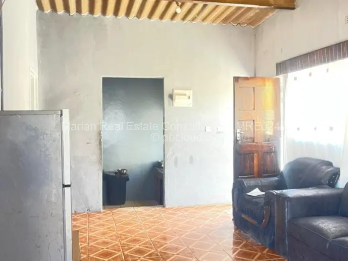 4 Bedroom House for Sale in Entumbane, Bulawayo