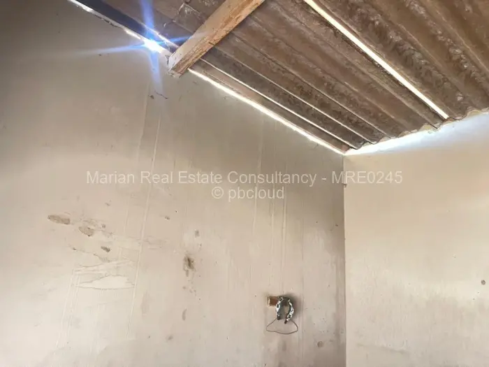 4 Bedroom House for Sale in Entumbane, Bulawayo