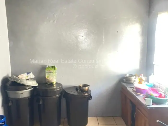 4 Bedroom House for Sale in Entumbane, Bulawayo