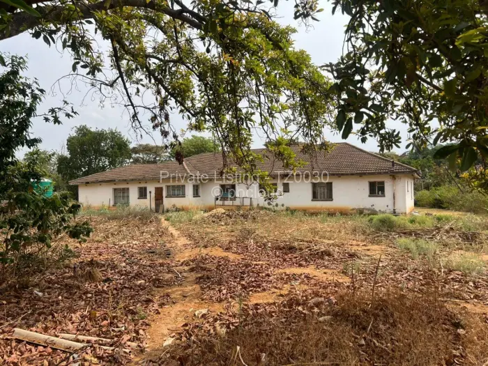 6 Bedroom House for Sale in Greendale, Harare