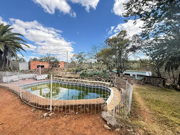 4 Bedroom House for Sale in Burnside, Bulawayo