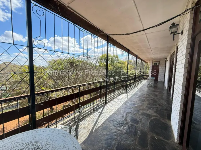 4 Bedroom House for Sale in Burnside, Bulawayo