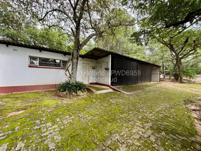 8 Bedroom House for Sale in Marondera, Marondera