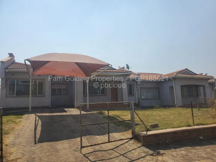 Townhouse/Complex/Cluster for Sale in Hatfield, Harare