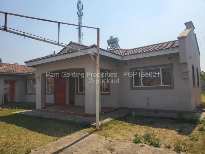 Townhouse/Complex/Cluster for Sale in Hatfield, Harare