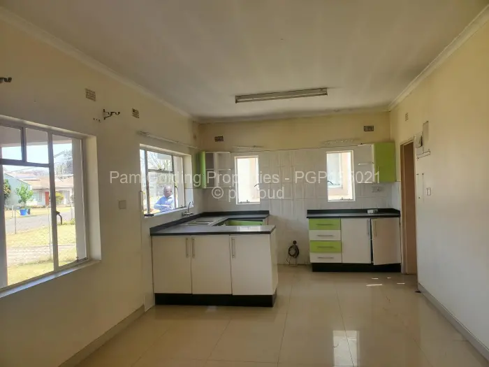 Townhouse/Complex/Cluster for Sale in Hatfield, Harare