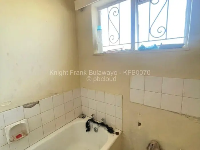 3 Bedroom House for Sale in Luveve, Bulawayo