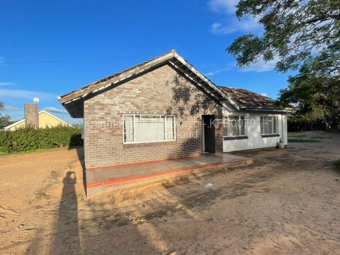 3 Bedroom House for Sale in Luveve, Bulawayo
