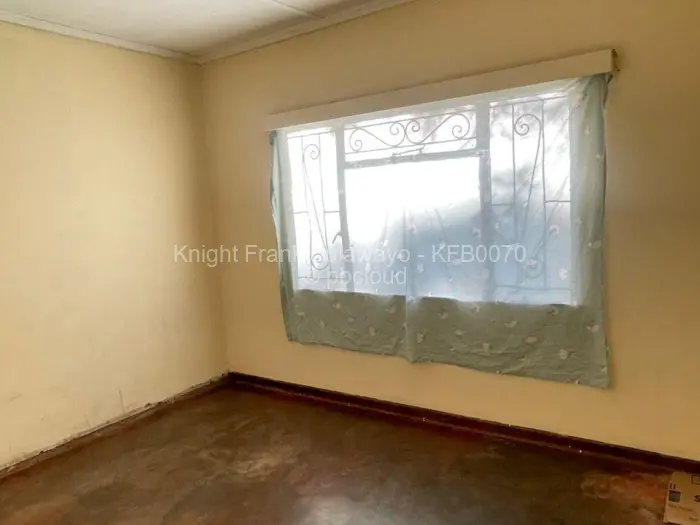 3 Bedroom House for Sale in Luveve, Bulawayo