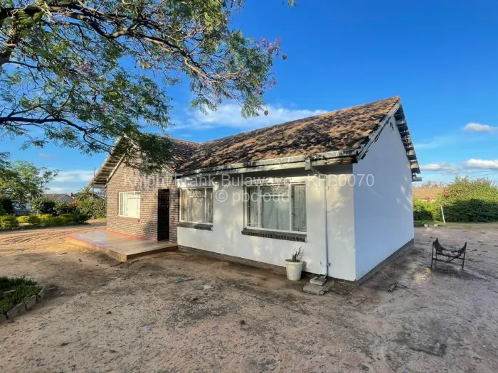 3 Bedroom House for Sale in Luveve, Bulawayo