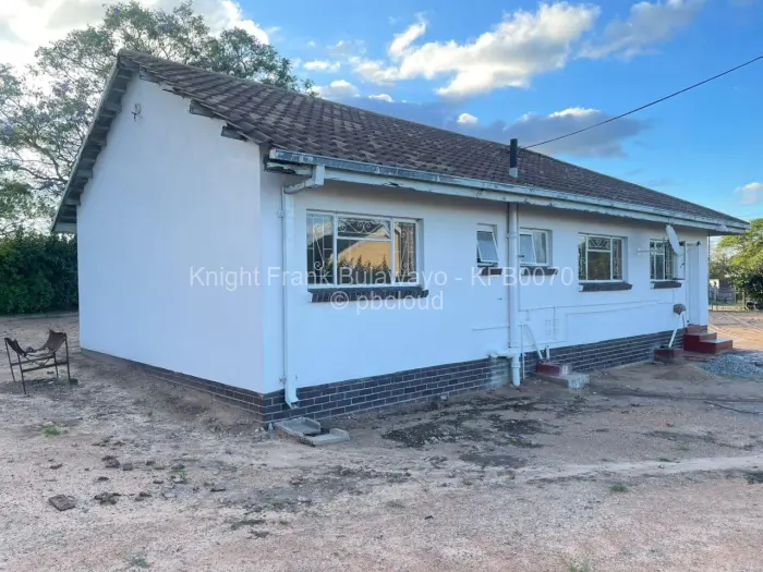 3 Bedroom House for Sale in Luveve, Bulawayo