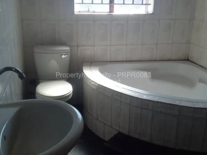 4 Bedroom House to Rent in Marlborough, Harare