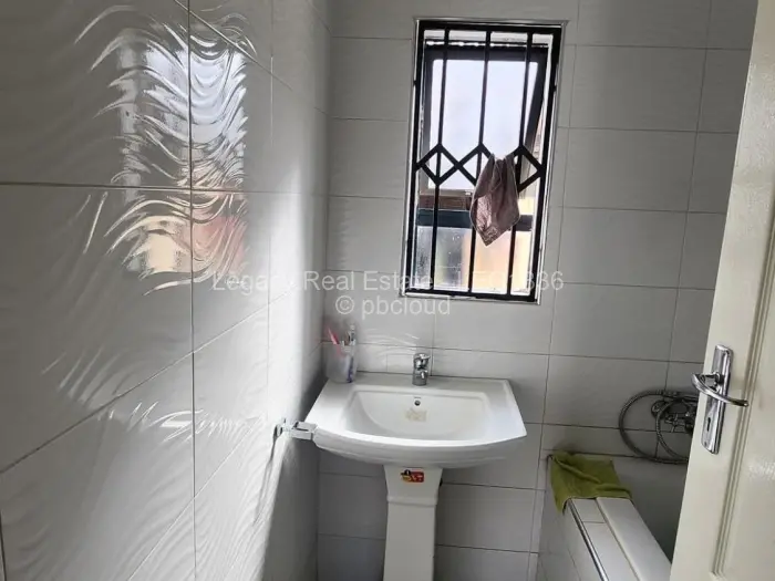 4 Bedroom House to Rent in Aspindale Park