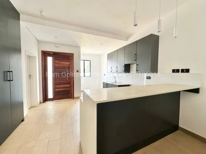 Townhouse/Complex/Cluster to Rent in Marlborough, Harare