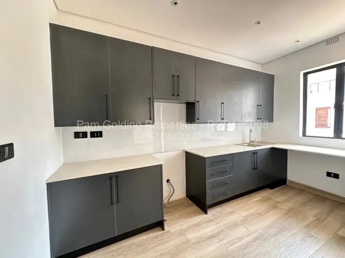 Townhouse/Complex/Cluster to Rent in Marlborough