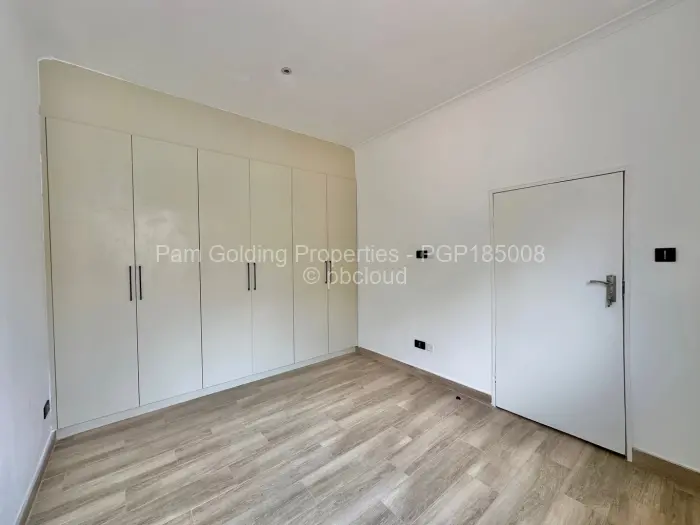 Townhouse/Complex/Cluster to Rent in Marlborough