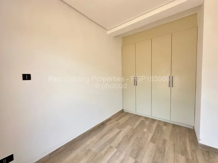 Townhouse/Complex/Cluster to Rent in Marlborough
