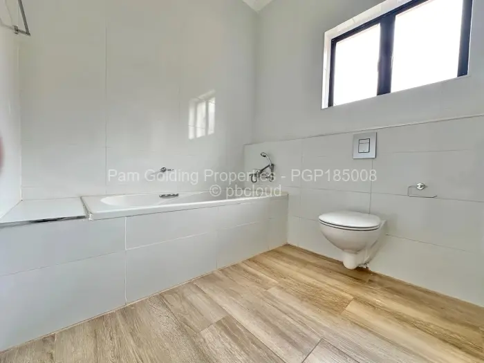 Townhouse/Complex/Cluster to Rent in Marlborough