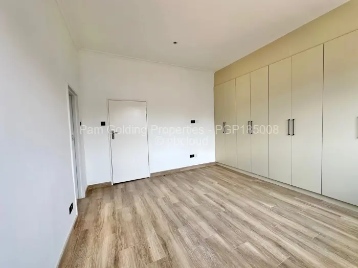 Townhouse/Complex/Cluster to Rent in Marlborough