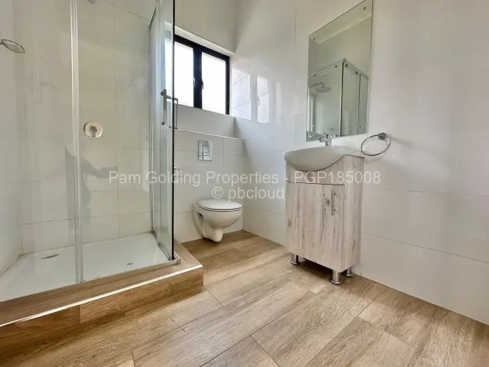Townhouse/Complex/Cluster to Rent in Marlborough