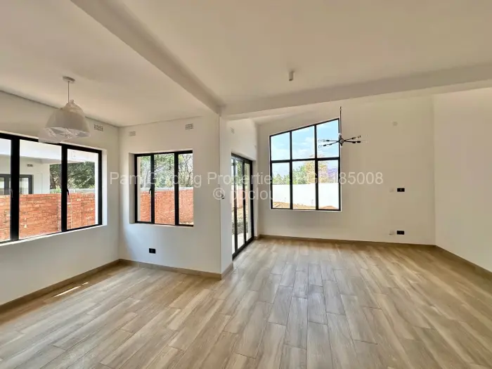 Townhouse/Complex/Cluster to Rent in Marlborough
