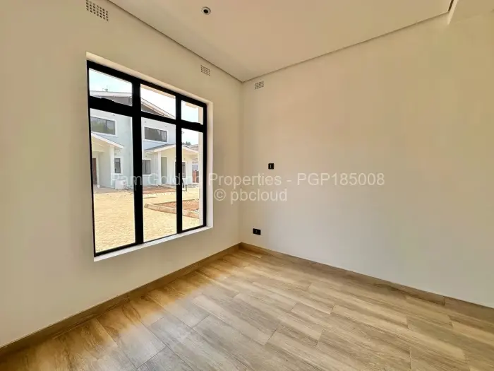 Townhouse/Complex/Cluster to Rent in Marlborough