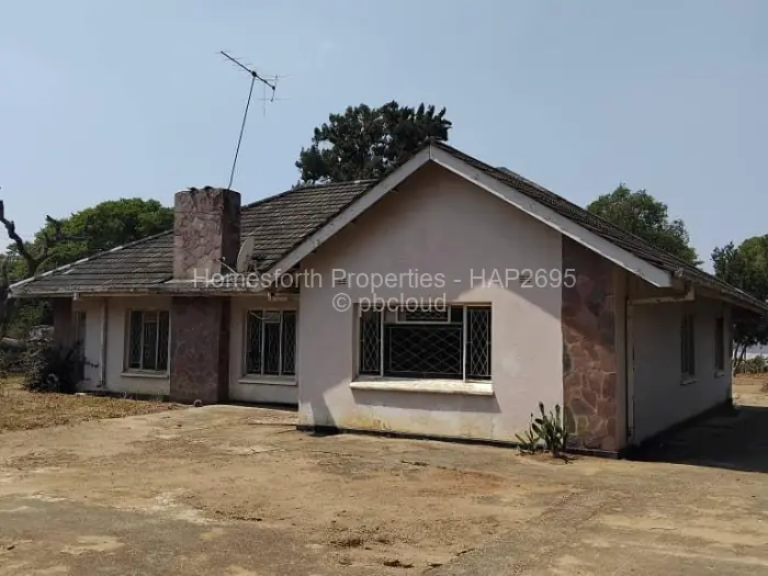 4 Bedroom House for Sale in Paradise Park, Marondera