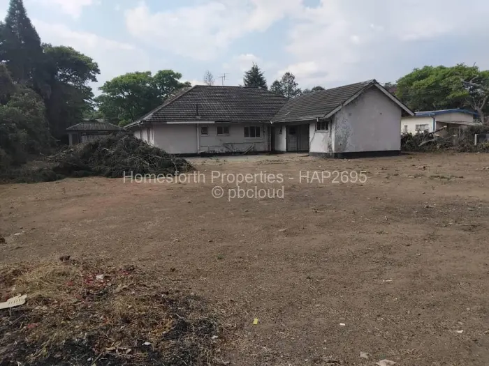 4 Bedroom House for Sale in Paradise Park, Marondera