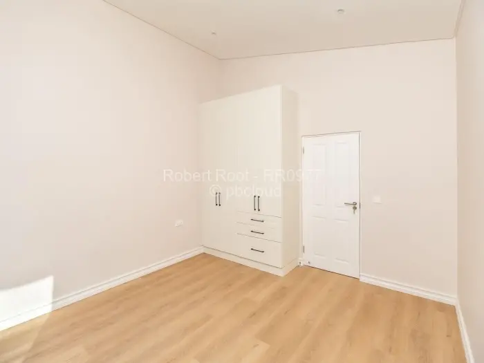 Townhouse/Complex/Cluster to Rent in Newlands