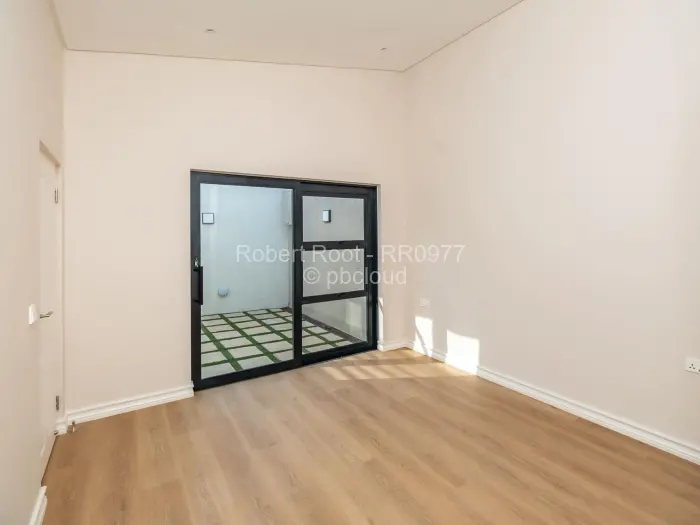 Townhouse/Complex/Cluster to Rent in Newlands